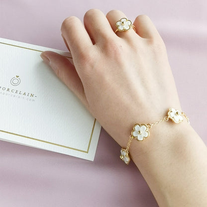 Mini Porcelain Daisy Station Bracelet